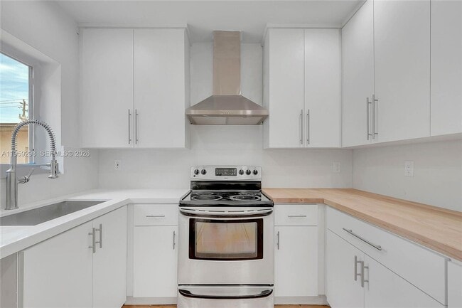 Photo - 3050 SW 23rd Terrace