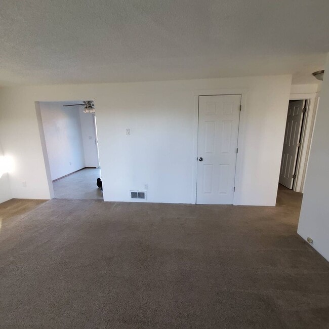 Photo - Cozy 2 Bed, 1 Bath duplex with large yard - Won't Last Long!