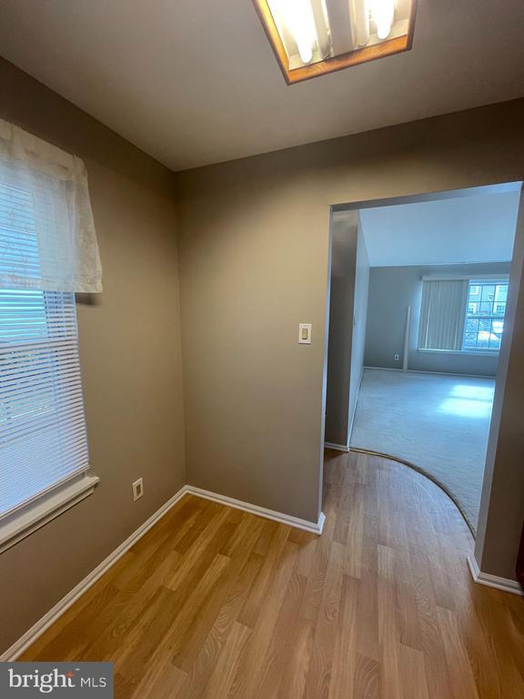 Photo - 5207A Adelaide Dr