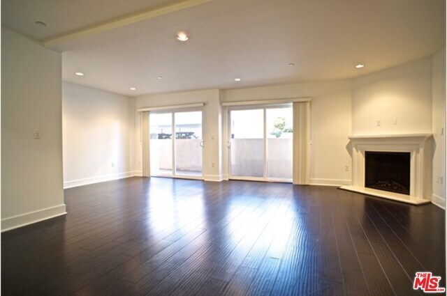 Photo - 1234 Armacost Ave Unidad 203