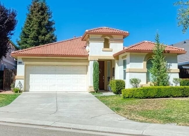 Building Photo - Amazing Large 3 Bedroom 2 Bathroom Home for Lease in Patterson