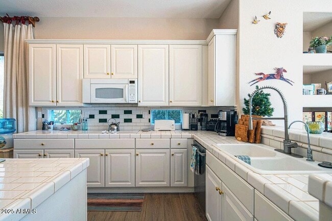 2347 W River Rock Ct