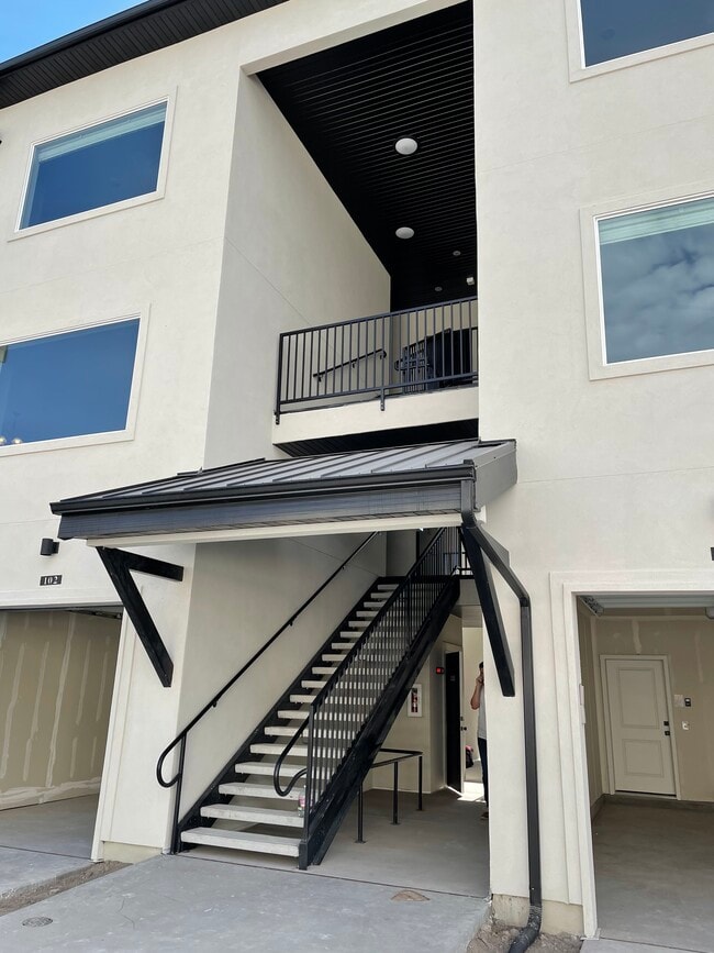 Photo - 551 S 1020 W Unit 303