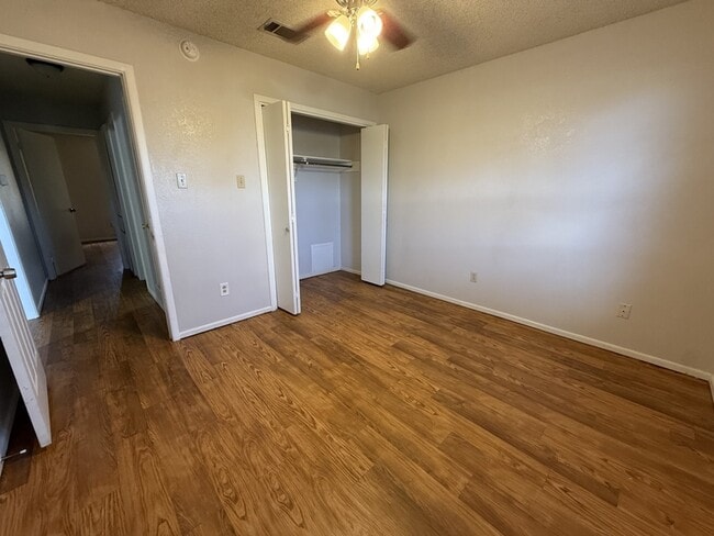 Photo - 2105 S Loop 289