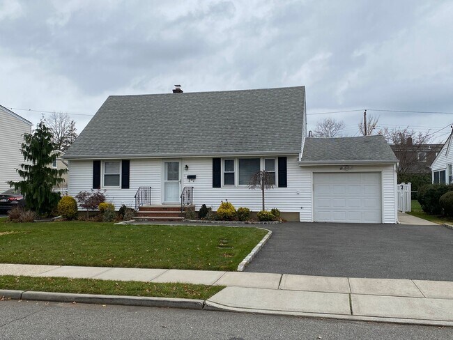 Photo - 25 Woodhollow Rd