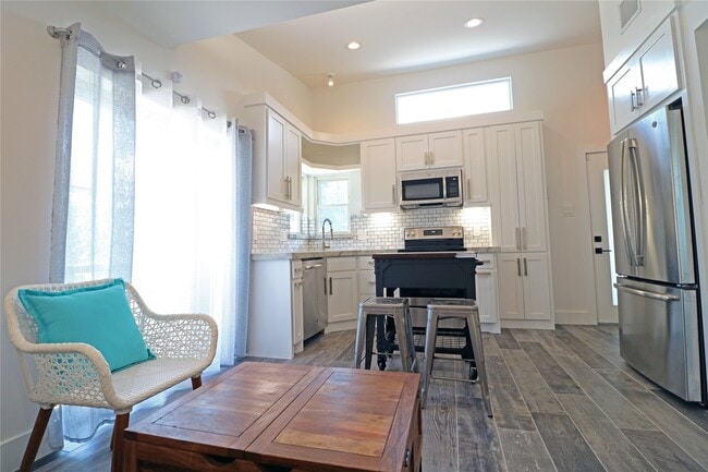 Photo - 2310 McDuffie St Unit G6