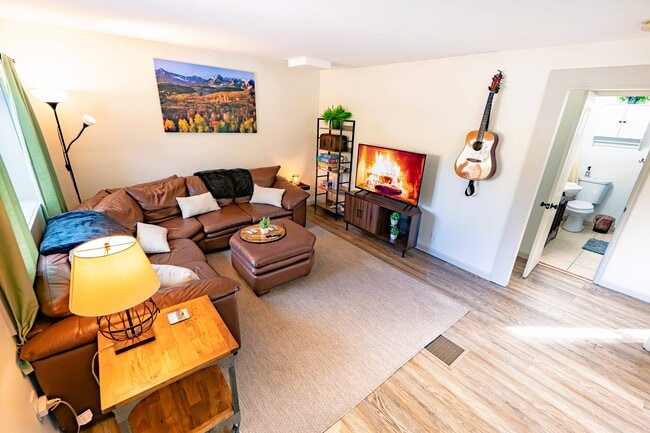 Photo - 220 Burland Dr