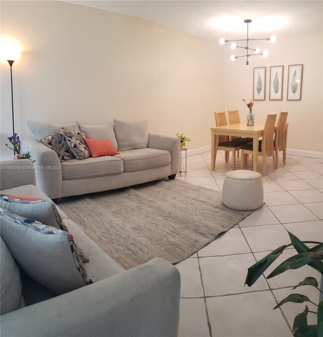 Photo - 550 Oaks Ln Unidad 202