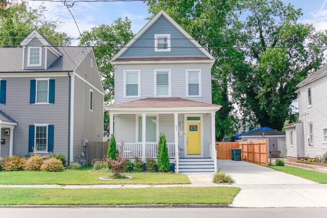 Photo - 209 W 28th St Townhome