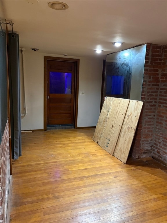76 Maple St Unit Ground Unit
