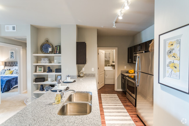 1BR1BA-Shelby-758-Kitchen