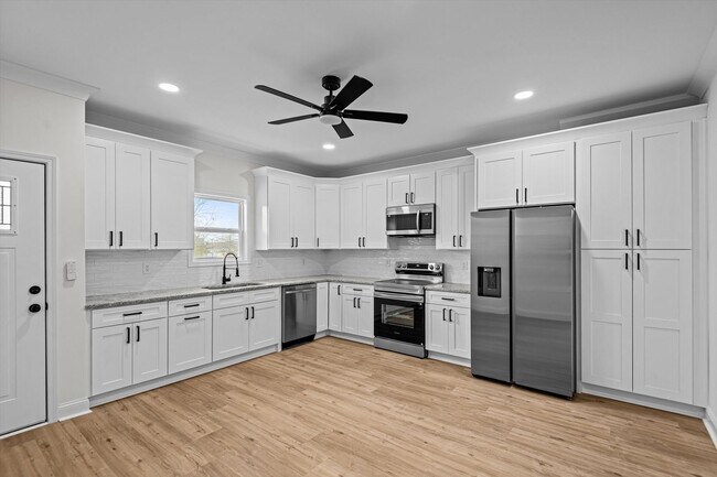 Photo - 1318 House St Unit 1318 House Street A