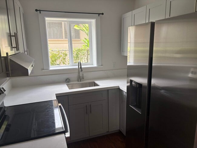 Cocina - 1645 Kamehameha IV Rd