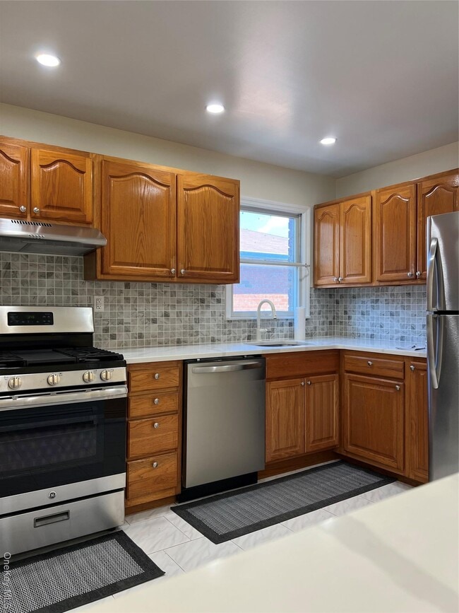 Photo - 156-51 75th St Unidad 2nd Floor