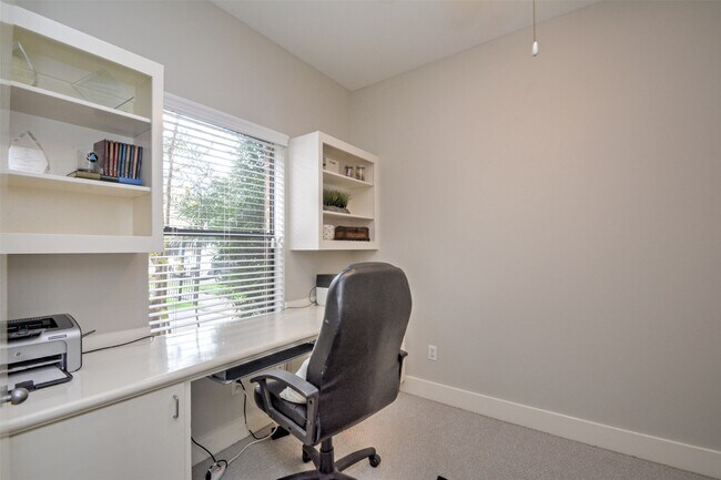 Photo - 5225 Cornish St