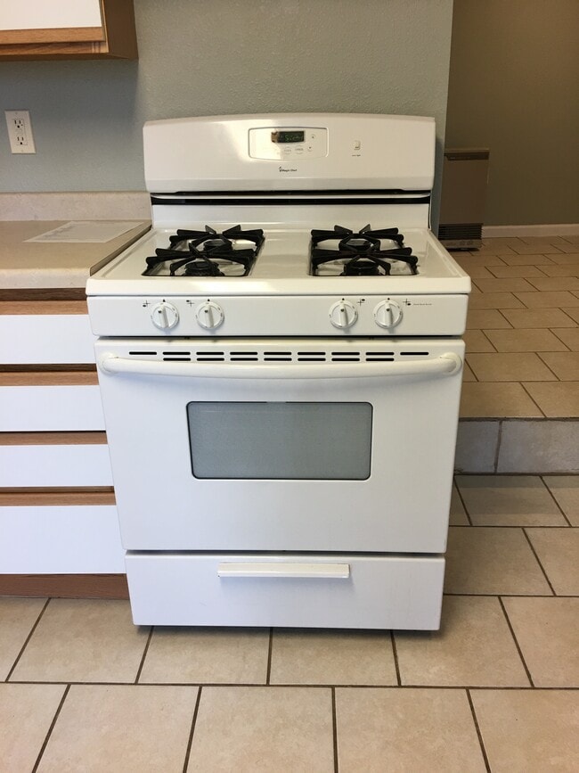 Photo - 725 E 5th St Unit 3