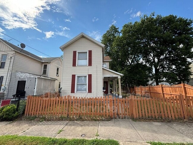 Building Photo - 508 Lincoln St Rental