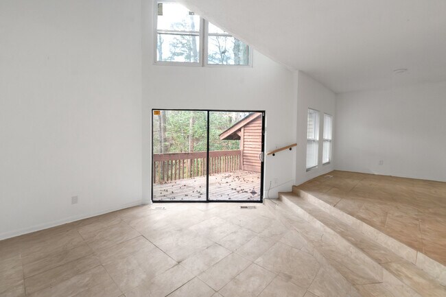 Photo - 2565 Terrace Trail