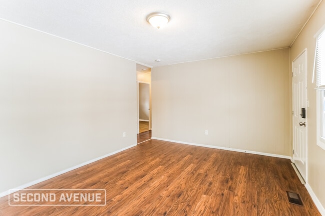 Photo - 2659 Niagara St