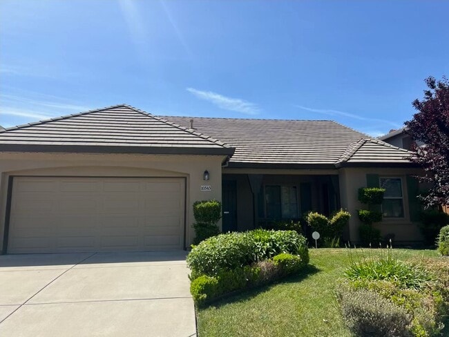 Building Photo - Charming 4-Bed, 2-Bath Single-Story Home f...