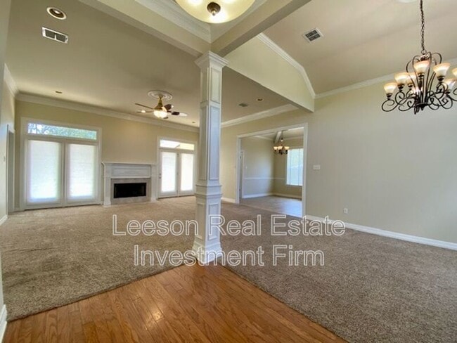 Photo - 2015 Regent Cir