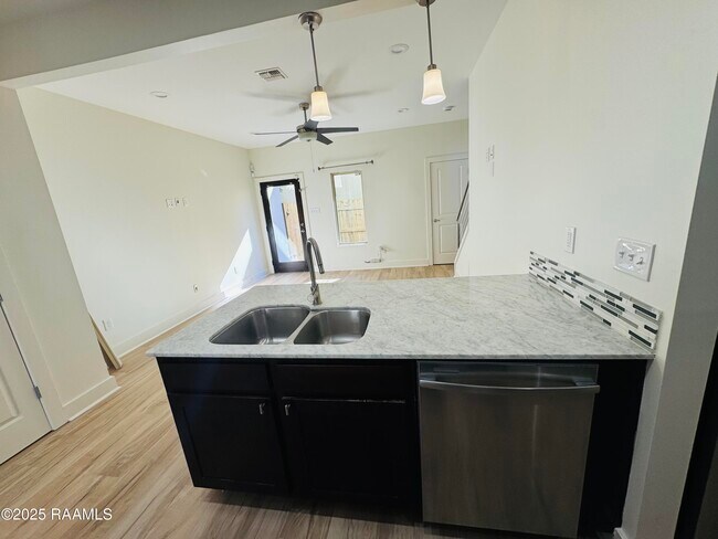 Photo - 113 Bayou St