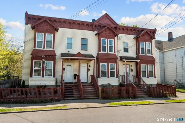 Photo - 704 Maple St Unit 704
