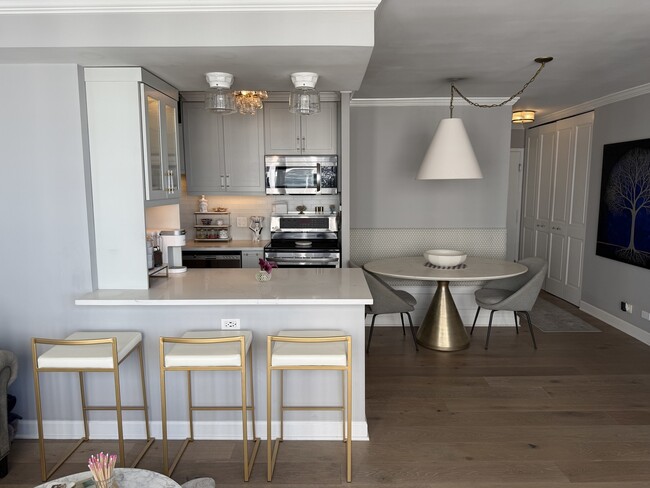 Photo - 1313 N Ritchie Ct Unit 2706