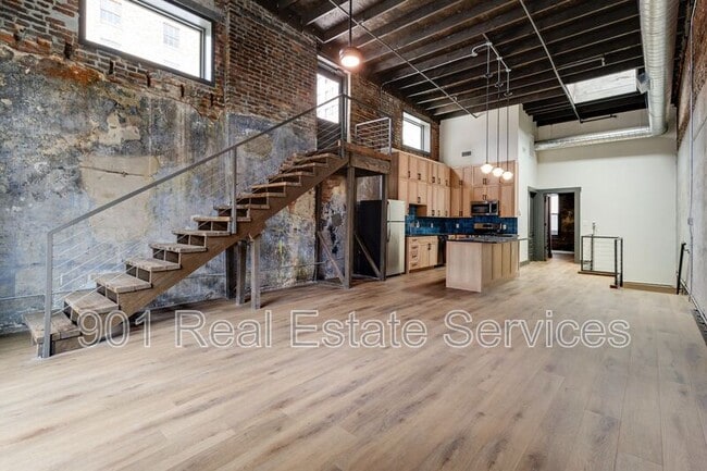 Photo - 124 Monroe Ave Unit #201