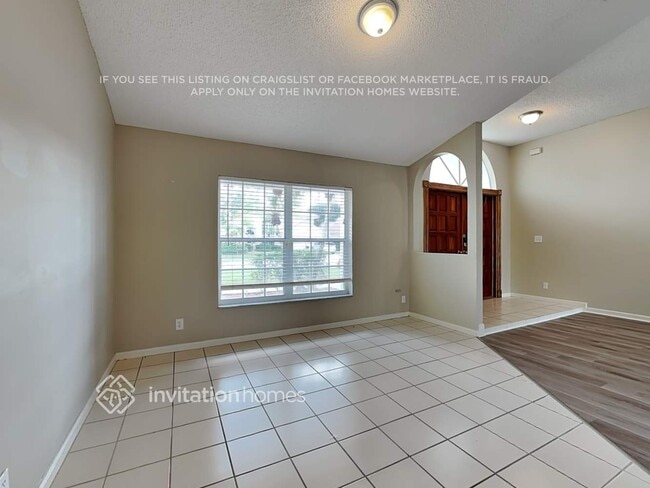 Photo - 2501 Stonegate Dr