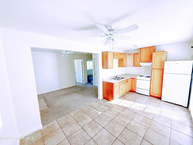 Photo - 114 N Willow St