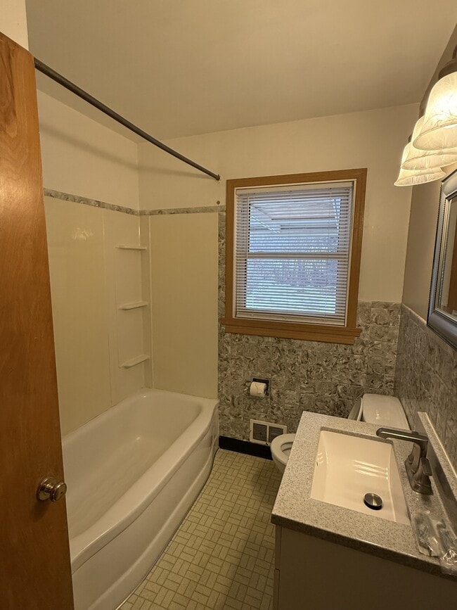 Photo - 951 Park Ave