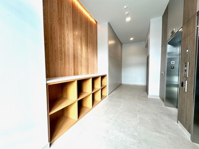 Photo - 45 E Central St Unidad 215