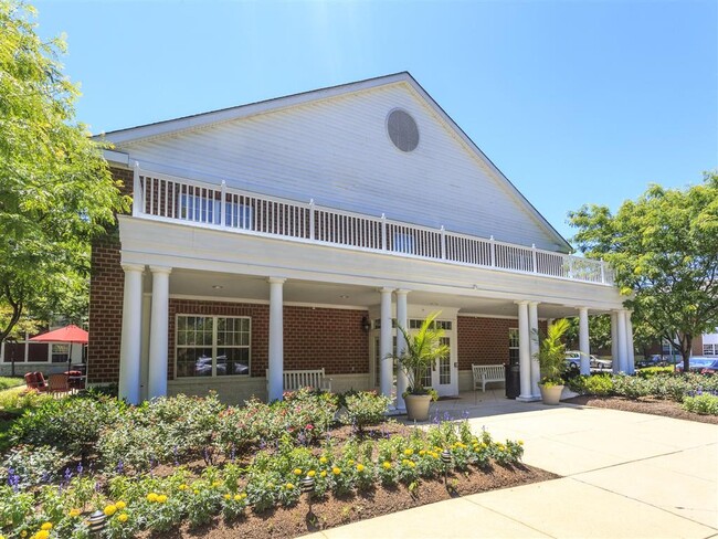 Arbor Crest 62+ Senior Apartments - Arbor Crest 62+ Senior Apartments