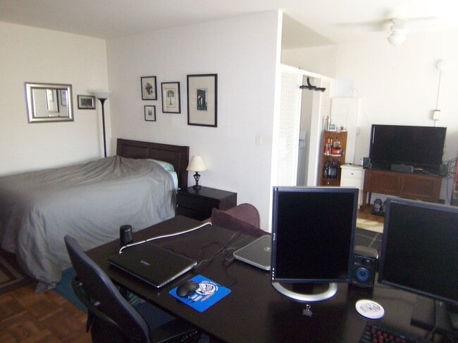 Photo - Discover this Dupont Circle Studio on Mass Ave with All Utilities included. Unit 822