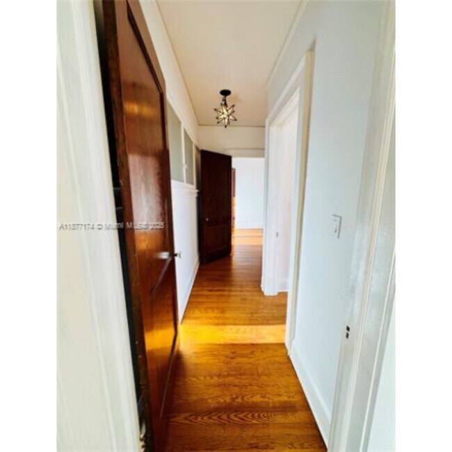 Photo - 3224 Biscayne Blvd