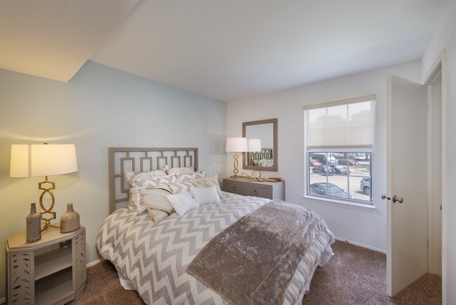 Photo - Potomac Vista Apartments