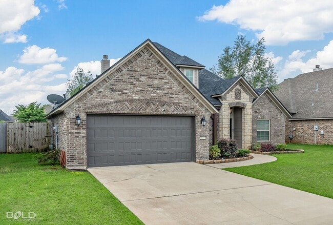 Photo - 619 Labarre Ln
