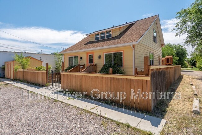 Photo - 2223 S 3rd St W