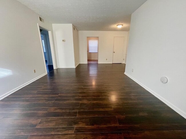 Building Photo - 3301 Arterburn Ave Rental