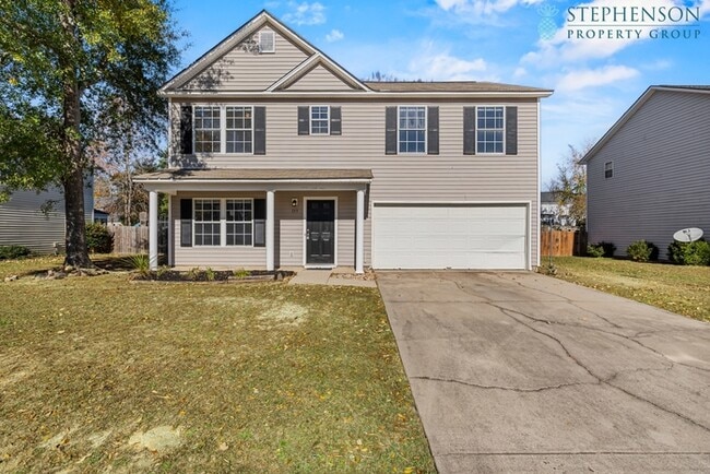 Building Photo - Fully Remodeled in Nov 2025!