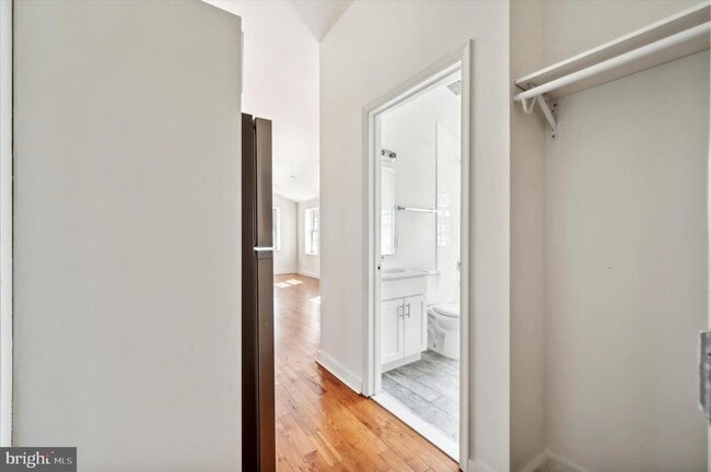 Building Photo - 5011 Germantown Ave Unit B