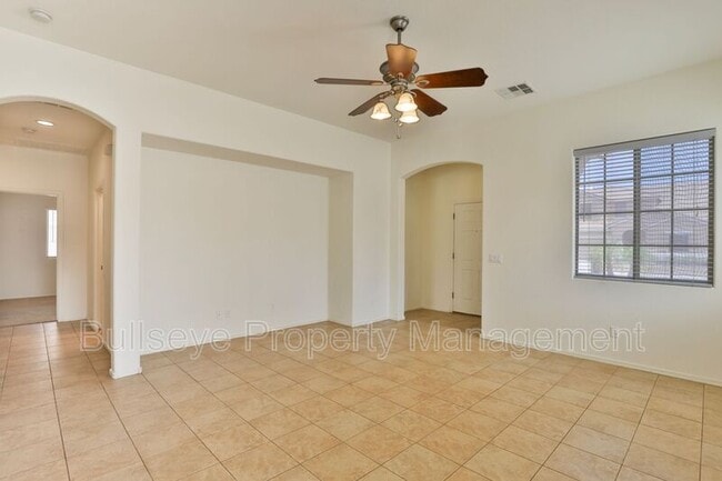 Photo - 11547 E Sylvan Ave
