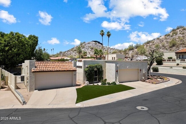 Photo - 1805 E Lane Ave Townhome