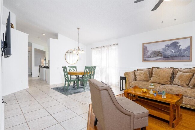 Photo - 254 Oak Park Pl