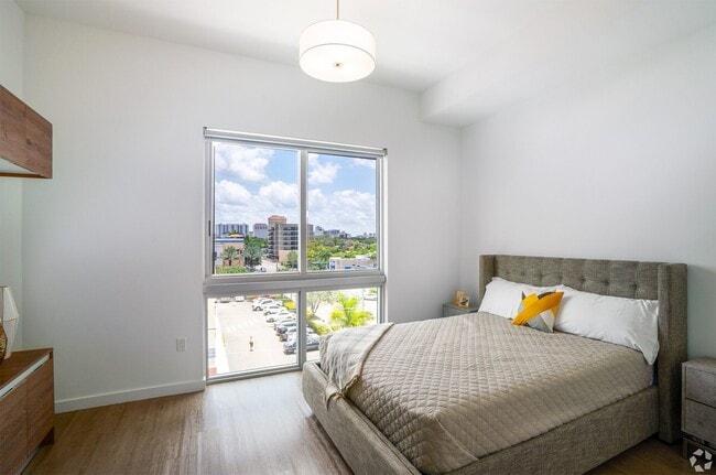 Photo - Douglas Enclave