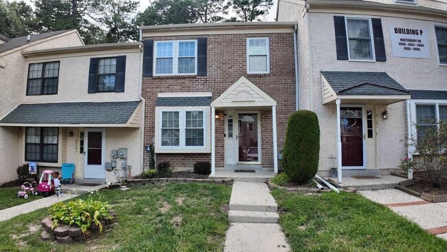Building Photo - 4904 Winterbury Dr Unit 4904
