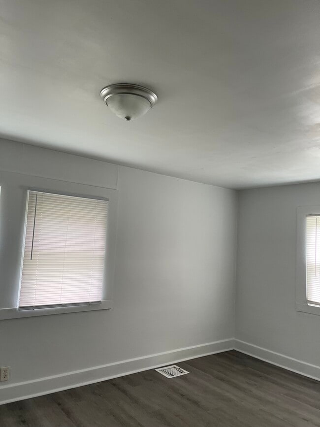 Photo - 603 W Calhoun St
