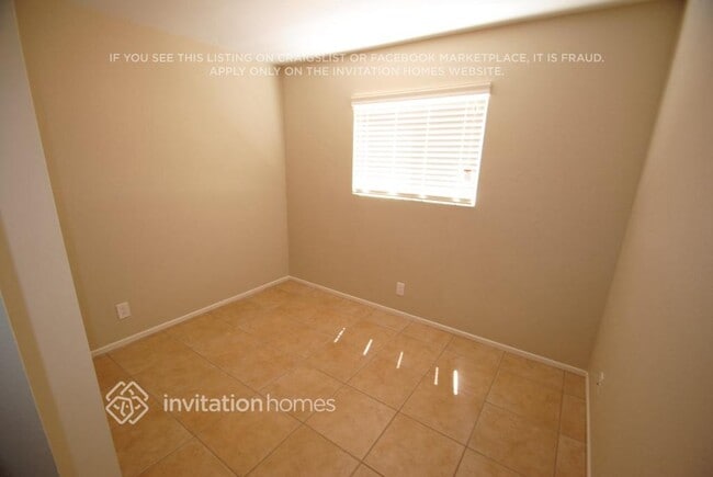 Photo - 817 N 95th St