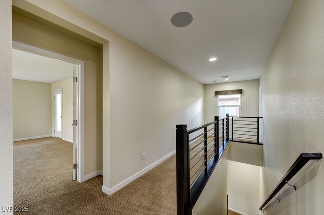 Building Photo - 7017 Pearl Hilltop Ct Rental
